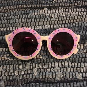 pacsun donut shaped sunglasses